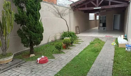 Casa com 2 quartos à venda na Rua Koichi Yoshikawa, Parque Maria Helena, Suzano, 174 m2 por R$ 500.000