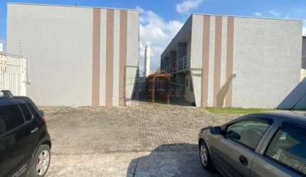 Casa em condomínio fechado com 2 quartos à venda na Rua Augusto Regueiro, Jundiapeba, Mogi das Cruzes, 65 m2 por R$ 250.000