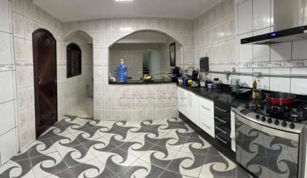 Casa com 3 quartos à venda na Rua da Ametista, Jardim Monte Cristo, Suzano, 240 m2 por R$ 600.000