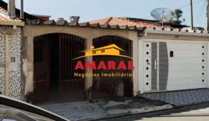 Casa com 2 quartos à venda na Rua Nelson Balente de Aguiar, Vila Sol Nascente, Suzano, 70 m2 por R$ 280.000