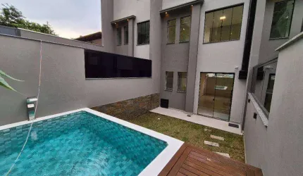 Casa com 3 dormitórios à venda, 143 m² por R$ 760.000,00 - Água Verde - Blumenau/SC