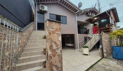 Casa com 3 dormitórios à venda, 300 m² por R$ 850.000,00 - Fortaleza - Blumenau/SC