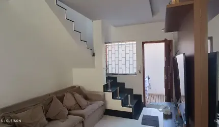 Casa Geminada Coletiva 2 quartos e 2 banheiros e 1 vaga livre, coberta e demarcada