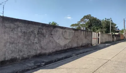 Terreno à venda em Santa Cruz - RJ