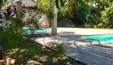 Sítio com 4 quartos à venda em Santa Cruz - RJ