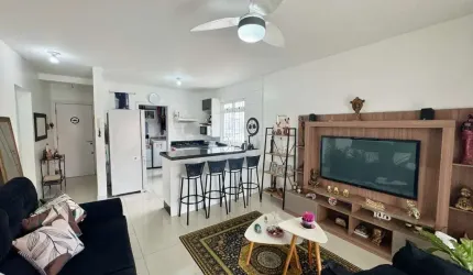 Apartamento com 3 quartos à venda na Rua Renato Ramos da Silva, 490, Barreiros, São José por R$ 640.000