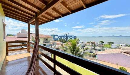 Casa com 3 quartos à venda na Vergelino Domingos da Silva, 143, Serraria, São José por R$ 950.000
