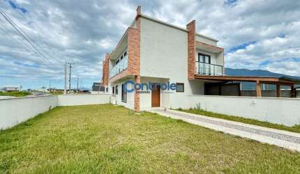 Casa com 2 quartos à venda na Osvaldo da Silva, 7, Aririu, Palhoça por R$ 450.000