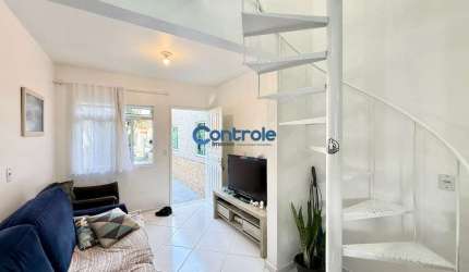 Casa com 4 quartos à venda na Rua dos Bacuparis, 250, Madri, Palhoça por R$ 550.000