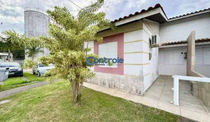 Casa em condomínio fechado com 3 quartos à venda na Avenida Paulo Roberto Vidal, 2490, Bela Vista, Palhoça por R$ 289.000
