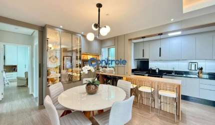 Apartamento com 3 quartos à venda na Rua Antônio Basil Schroeder, 92, Barreiros, São José por R$ 990.000