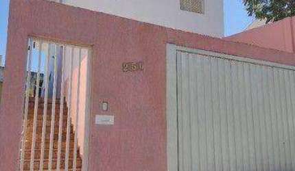 Casa com 3 dormitórios à venda, 250 m² por R$ 800.000,00 - Vila Marieta - Campinas/SP
