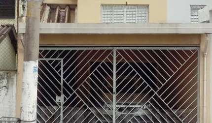 TERRENO COM 02 CASAS, QUINTAL, 02 VAGAS !!
