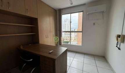À venda | Sala Comercial com 27 m² - Estreito, em Florianópolis.