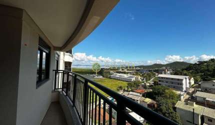 À venda | 74 m², sacada com churrasqueira, 3 quartos e 1 vaga de garagem - Saco Grande, em Florianópolis.