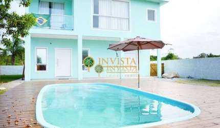 Casa com 4 quartos sendo 2 suítes em Canasvieiras