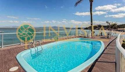 À venda | Frente Mar, Piscina Privativa, 300 m², 3 quartos e 8 vagas de garagem - Sambaqui, em Florianópolis.