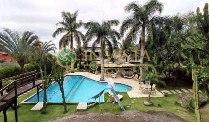 Mobiliado, lazer completo, piscina, espaço gourmet e campo de futebol à venda no João Paulo.