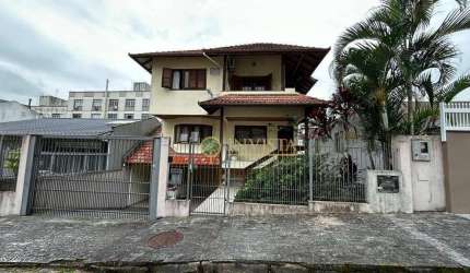 Casa com 4 dormitórios à venda, 320 m² por R$ 1.690.000,00 - Trindade - Florianópolis/SC