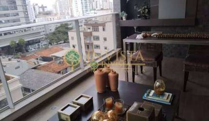 3 Suítes, sacada com churrasqueira e 2 vagas no Kobrasol - Á venda em São José/SC