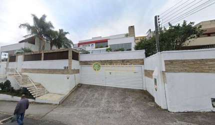 Casa com 8 suítes em Florianópolis