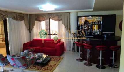 Apartamento Residencial à venda, Centro, Florianópolis - AP0697.