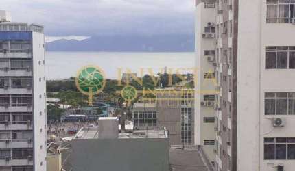 Sala Comercial à venda com 1 vaga no Centro de Florianópolis.