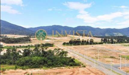 Terreno localizado no Loteamento Nova Governador Celso Ramos.
