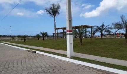 No Loteamento Bosque Imbituba, com 476m² pronto para construir.
