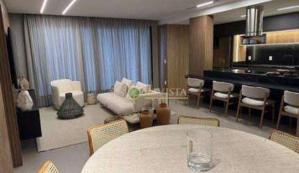 Mobiliado e decorado com 3 suítes e 2 vagas em Jurerê.