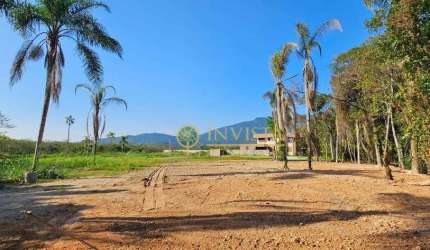 Terreno em condominio fechado com infraestrura de lazer no bairro Ratones.