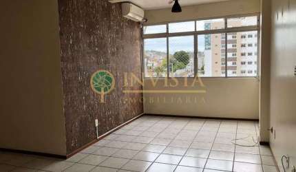 Semi mobiliado, 3 quartos sendo 1 suíte e 1 vaga em Capoeiras - Á venda em Florianópolis