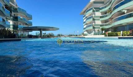 4 suítes e 3 vagas em condomínio frente ao Mar, com amplas áreas de lazer e social - À venda na Praia Brava