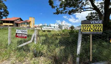 Terreno com 360m² à venda próximo a Praia nos Açores.