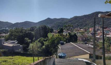 Terreno à venda com 378m² no Monte Verde.