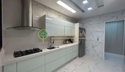 Mobiliado, Sacada com Churrasqueira e vista Mar, 3 quartos e 2 Vagas de garagem - Para locação no Balneário do Estreito
