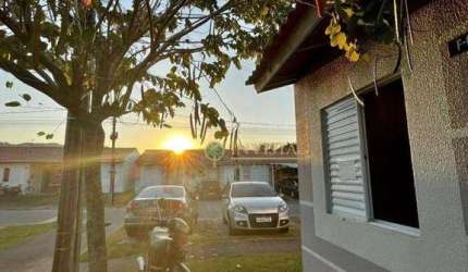 À venda | 40 m², 2 quartos e 1 vaga de garagem - Condomínio Fechado, em Palhoça.