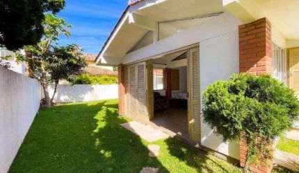 À Venda | Alto Padrão – 300m², 5 Quartos, 3 Vagas – Próxima ao Mar, em Jurerê Internacional, Florianópolis