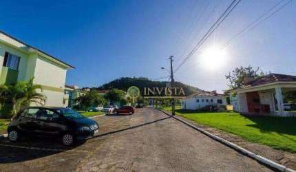 À venda com 2 quartos em Canasvieiras.