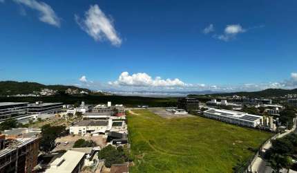 À venda | 94 m², sacada com churrasqueira, 3 quartos e 2 vagas de garagem - Saco Grande, em Florianópolis.