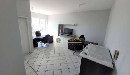Locação no bairro Estreito! Sala comercial mobiliada e com Vista Mar.