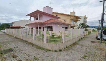 Casa à venda em Santo Amaro da Imperatriz!