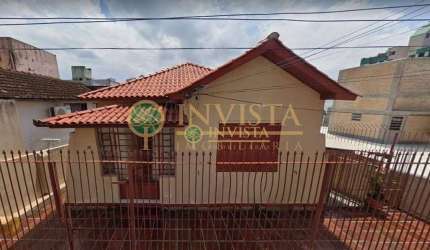 Casa com viabilidade Residencial e Comercial,