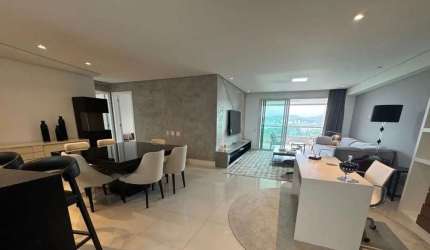 À venda | Andar Alto, Vista Mar, Sacada com churrasqueira, 3 quartos e 2 vagas de garagem - Agronômica, em Florianópolis.