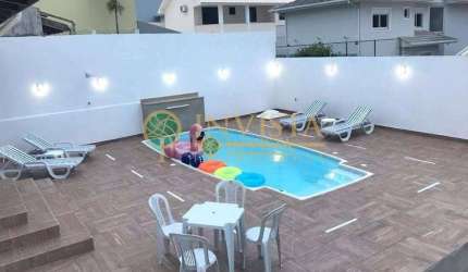 Casa de Alto Padrão - À venda no bairro Itaguaçu.