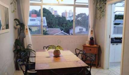 À venda | 57 m², móveis planejados, 2 quartos e 1 vaga de garagem - Abraão, em Florianopolis.