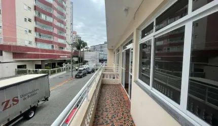 Locação | 2 quartos, 75 m², sacada - Estreito, em Florianópolis.