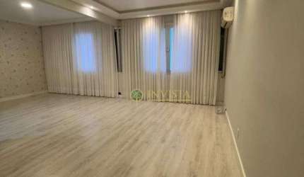 Vista Parcial Mar, Semi mobiliado, 2 quartos, 1 vaga de garagem - Para locação no Centro de Florianópolis