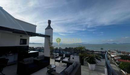 Vista mar, com 3 quartos sendo 1 suíte, terraço privativo com piscina e 3 vagas no Balneário  do Estreito - Á  venda em Florianópolis