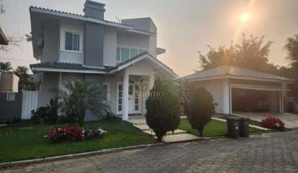 Casa Exclusiva em Condomínio Fechado em Itajaí!